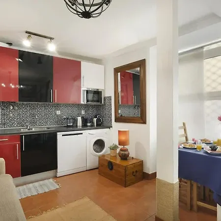 Lovely Bright Duplex By Hostwise *