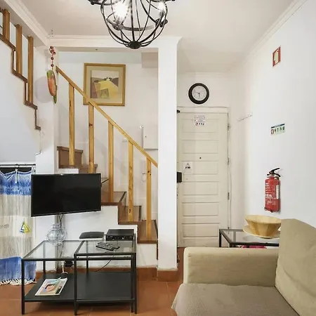 Apartmán Lovely Bright Duplex By Hostwise